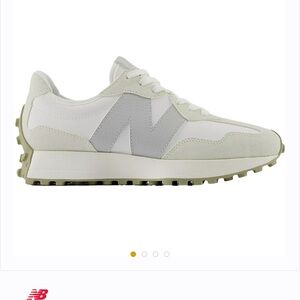 Women’s New Balance 327 in Salt